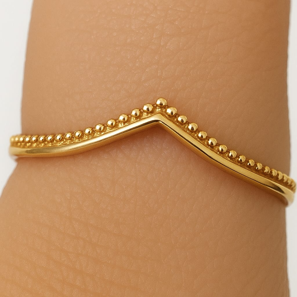 انگشتر v شکلkalka.ir انگشتر V شکل دانهدار طلایی زنانه