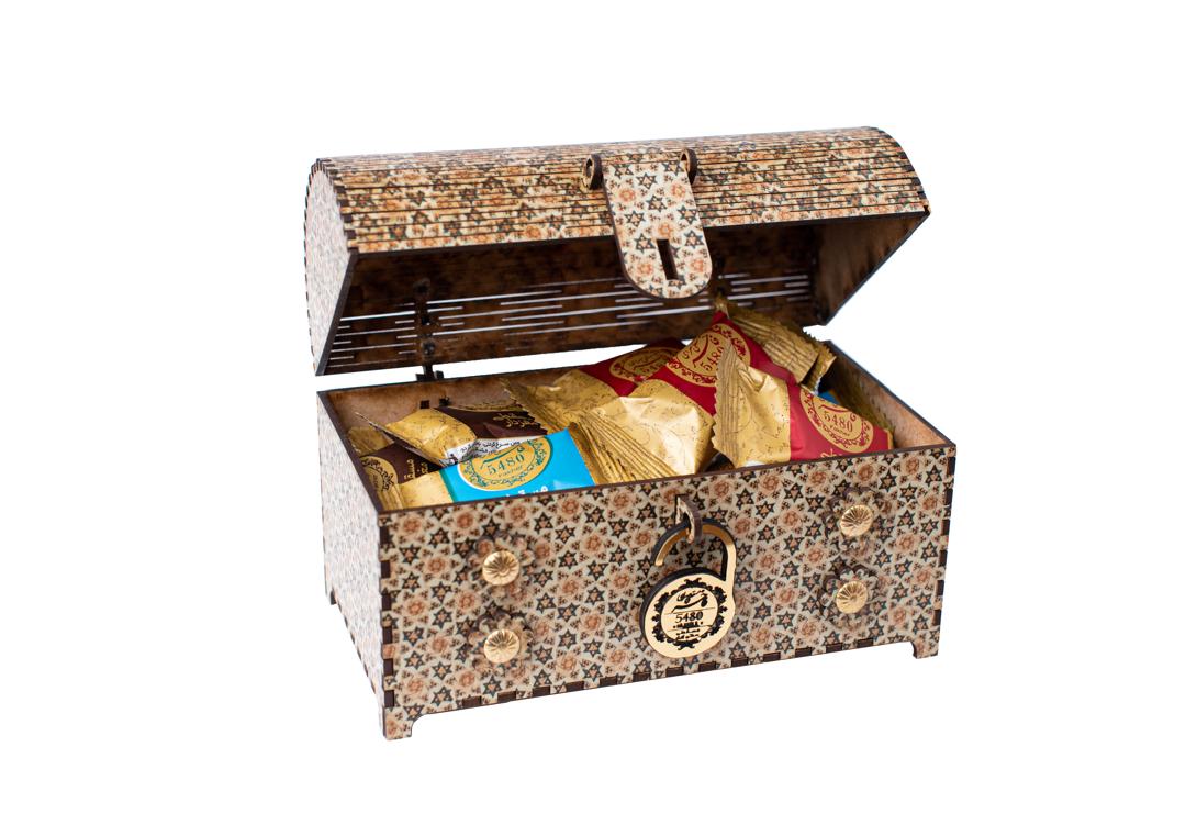 حلوا مغزدار طرح صندوق چوبی